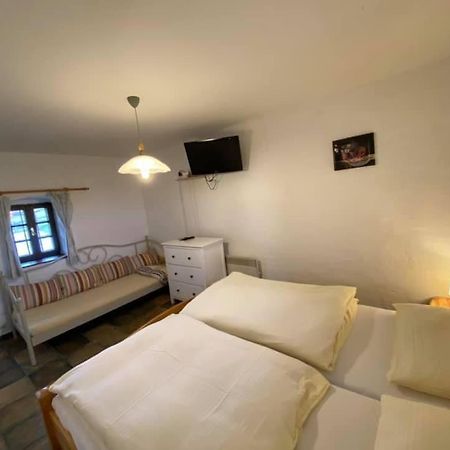 Dolenci Apartments Mali Raj מראה חיצוני תמונה