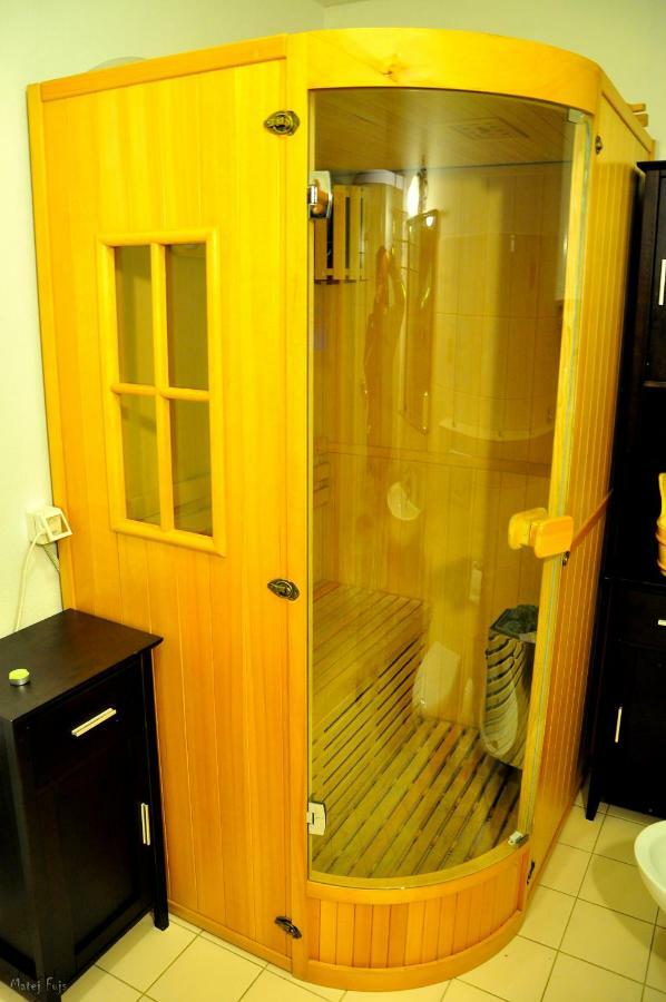 Dolenci Apartments Mali Raj מראה חיצוני תמונה