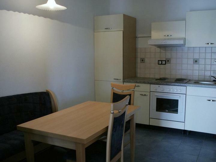 Dolenci Apartments Mali Raj מראה חיצוני תמונה